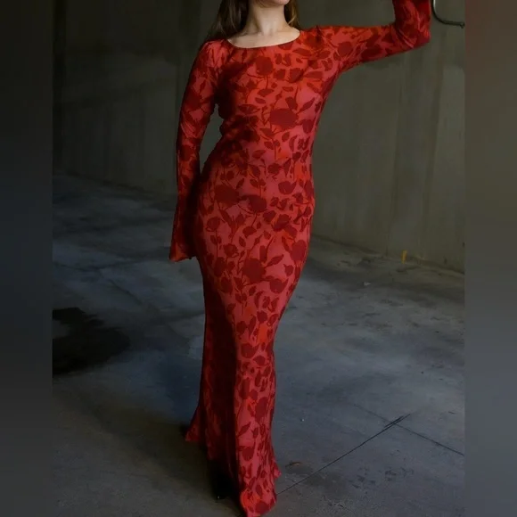 Realisation Par Red Floral Long-Sleeve Sheath Dress - Picture 7 of 7